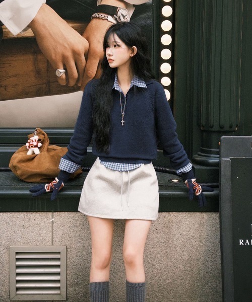 BEIDELLI（ベイデリー）の「[BELLIDE MADE] フルドカラーネックブラケット長袖ニット（ニット/セーター・レディース・ネイビー/ブラウン/グレー/アイボリー・FREE）」の5枚目の写真