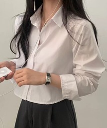 ショート丈シンプルシャツブラウス