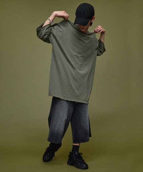 Nebula Fusion(ネビュラフュージョン)の「Loose silhouette cut-off design pigment T-shirt/ルーズシルエットカットオフデザインピグメントTシャツ(Tシャツ/カットソー・メンズ・ブラック/グレー・M/L)」の12枚目の写真