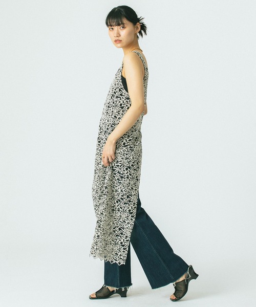 ROSE BUD(ローズバッド)の「(mag.by c)LACE SLEEVELESS DRESS(ワンピース・レディース・ホワイト/ネイビー・ONE SIZE)」の14枚目の写真