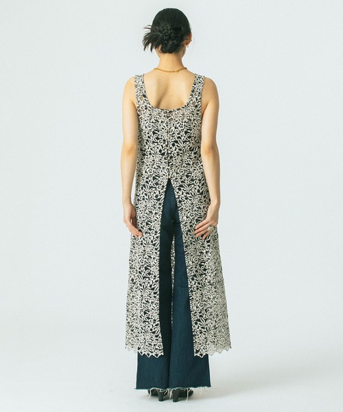 ROSE BUD(ローズバッド)の「(mag.by c)LACE SLEEVELESS DRESS(ワンピース・レディース・ホワイト/ネイビー・ONE SIZE)」の17枚目の写真