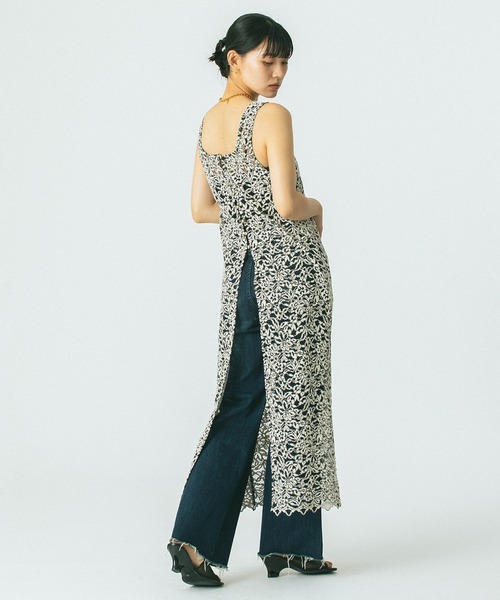 ROSE BUD(ローズバッド)の「(mag.by c)LACE SLEEVELESS DRESS(ワンピース・レディース・ホワイト/ネイビー・ONE SIZE)」の18枚目の写真
