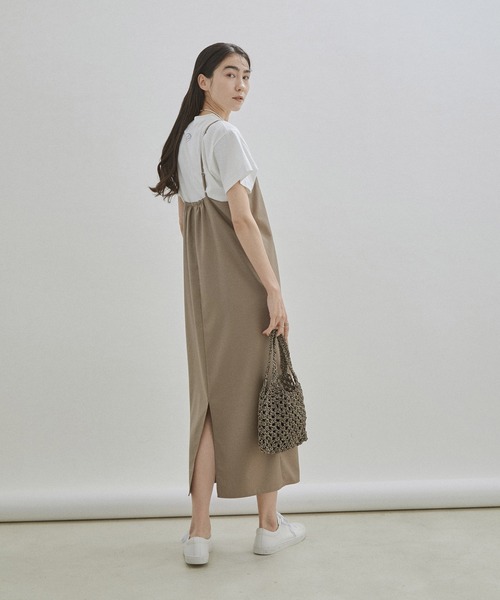 SALON adam et rope'（サロン アダム エ ロペ）の「【ZOZOTOWN限定】ストレートキャミワンピース（ワンピース・レディース・ブラック/ダークカーキ・マルチサイズ）」の10枚目の写真