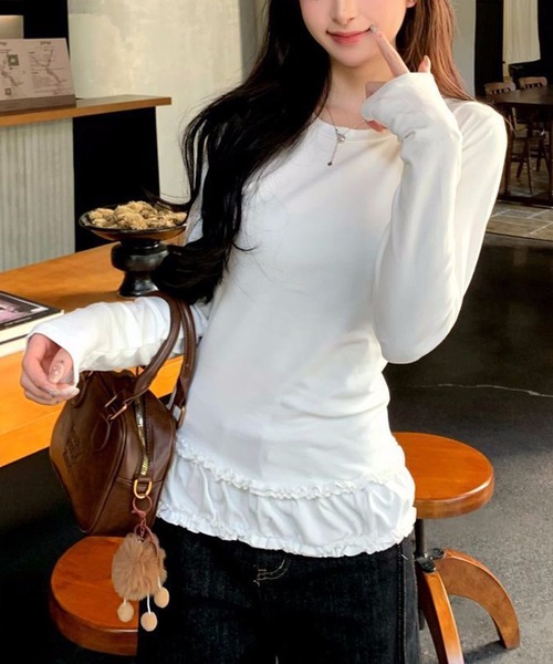MILAE(ミレ)の「裾フリルギャザー長袖トップス(Tシャツ/カットソー・レディース・グレー/ホワイト・L/M)」の3枚目の写真