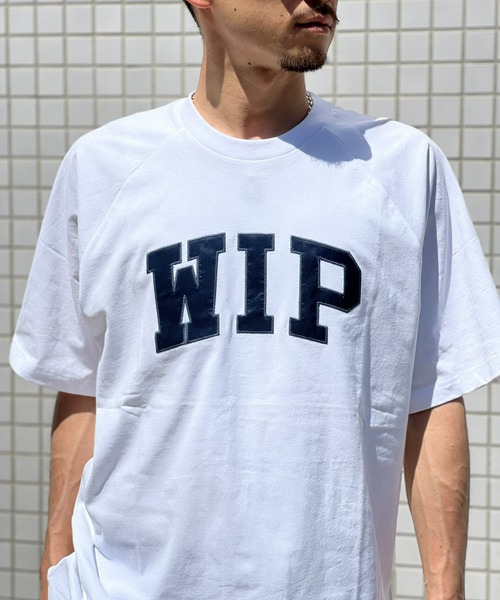 Carhartt WIP(カーハートダブリューアイピー)の「【Carhartt WIP】S/S WIP T-SHIRT ダブルアイピーティーシャツ(Tシャツ/カットソー・メンズ・ブラック/ホワイト・X-LARGE/LARGE/MEDIUM)」の6枚目の写真