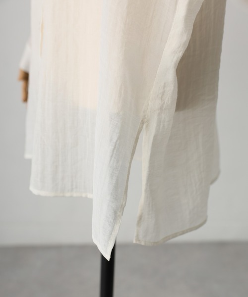 Floran（フローラン）の「シアーバンドカラーシャツ（シャツ/ブラウス・レディース・アイボリー/ブルー/ブラック・MEDIUM）」の6枚目の写真