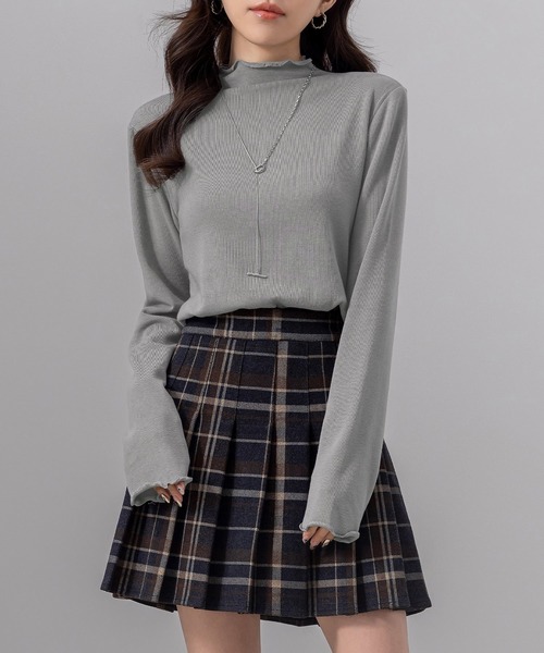 DAY CLOSET（デイ クローゼット）の「【柔らかな肌さわり】長袖 シアー ステッチ×メロウフリル ハイネック リブ トップス rレディース（シャツ/ブラウス・レディース・ブラック/ホワイト/レッド/グレー/ピンク・M/L）」の4枚目の写真