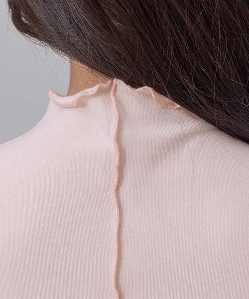 DAY CLOSET（デイ クローゼット）の「【柔らかな肌さわり】長袖 シアー ステッチ×メロウフリル ハイネック リブ トップス rレディース（シャツ/ブラウス・レディース・ブラック/ホワイト/レッド/グレー/ピンク・M/L）」の16枚目の写真