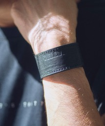 ADAM PATEK（アダムパテック）の「ADAMPATEK/leather slap bracelet/レザースラップブレスレット(AP2519001)（ブレスレット）」