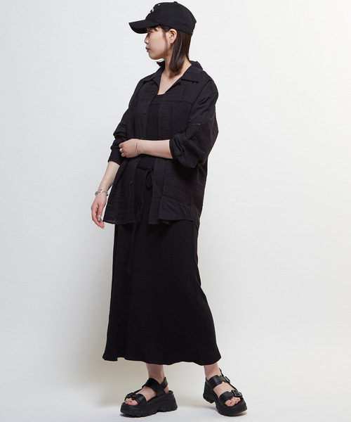 CONVERSE TOKYO(コンバーストウキョウ)の「LACE CAMBRIC PATCHWORK SHIRT(シャツ/ブラウス・レディース・ホワイト/サックスブルー/ブラック・SMALL/MEDIUM)」の5枚目の写真