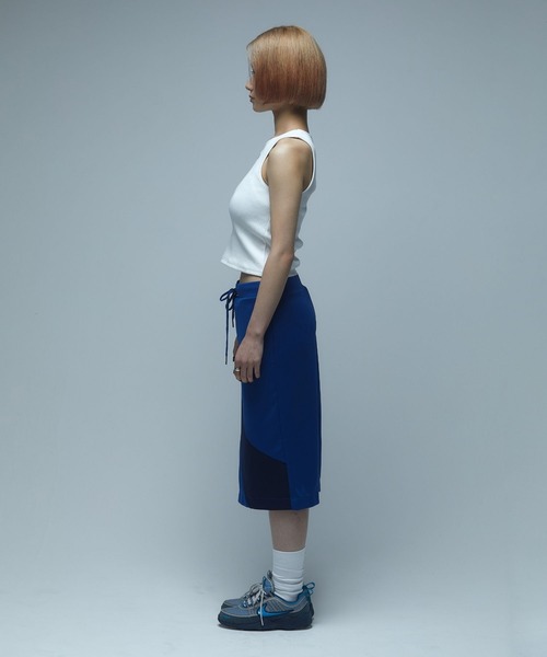 BEEDEN（ビーデン）の「AMERICAN TANK（タンクトップ・レディース・ブラック/ホワイト・SMALL/MEDIUM）」の6枚目の写真