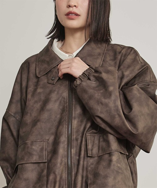 miette（ミエット）の「ムラ染めフェイクレザーブルゾン（ブルゾン・レディース・ブラック/ブラウン・FREE）」の4枚目の写真
