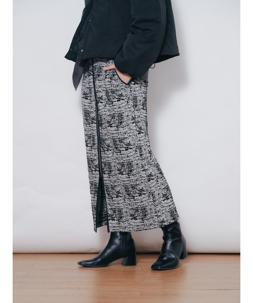 DOLLUPOOPS(ドールアップウップス)の「パイピングジャガードタイトスカート(スカート・レディース・ブラック/ベージュ・38)」の1枚目の写真