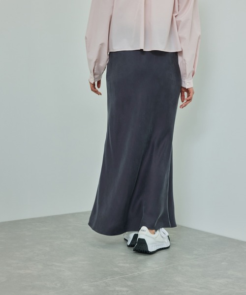 ROPE'（ロペ）の「【WEB・一部店舗限定】フィブリルサテンマーメイドスカート【セットアップ対応】/洗える（スカート・レディース・ベージュ系その他/チャコールグレー・36/38/40）」の19枚目の写真