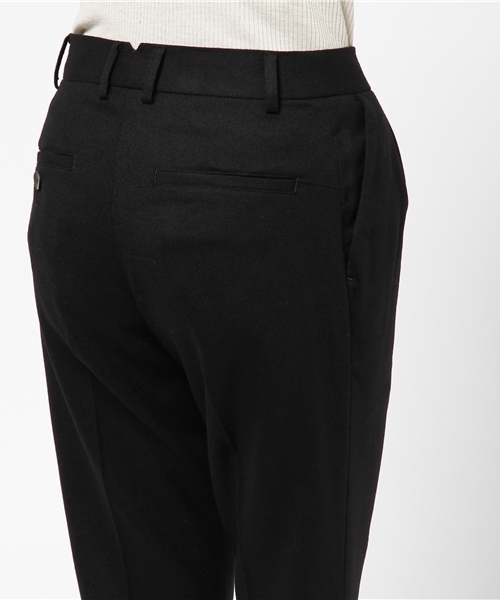 URBAN RESEARCH(アーバンリサーチ)の「UR ウールサキソニータックパンツ(その他パンツ・レディース・ベージュ/ブラック/ライトグレー・36/38)」の12枚目の写真