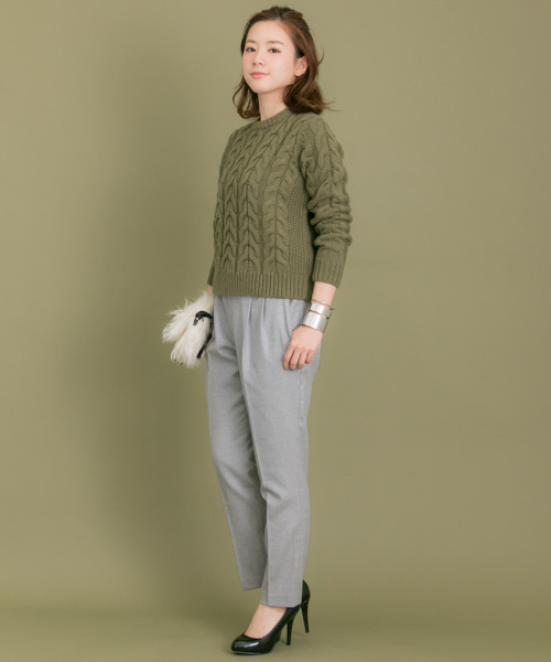 URBAN RESEARCH(アーバンリサーチ)の「UR ウールサキソニータックパンツ(その他パンツ・レディース・ベージュ/ブラック/ライトグレー・36/38)」の5枚目の写真