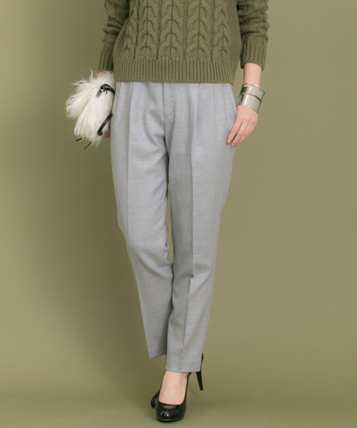 URBAN RESEARCH(アーバンリサーチ)の「UR ウールサキソニータックパンツ(その他パンツ・レディース・ベージュ/ブラック/ライトグレー・36/38)」の16枚目の写真