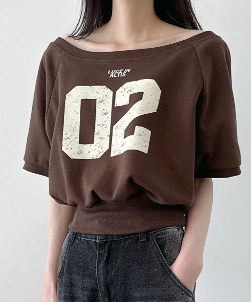 VIVID LADY(ビビッドレディー)の「ボートネック オフショルダー 2way 半袖 Tシャツ(Tシャツ/カットソー・レディース・ブラック/ライトグレー/ブラウン/オートミール・FREE)」の5枚目の写真