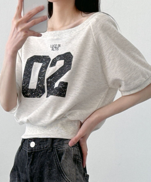 VIVID LADY(ビビッドレディー)の「ボートネック オフショルダー 2way 半袖 Tシャツ(Tシャツ/カットソー・レディース・ブラック/ライトグレー/ブラウン/オートミール・FREE)」の13枚目の写真