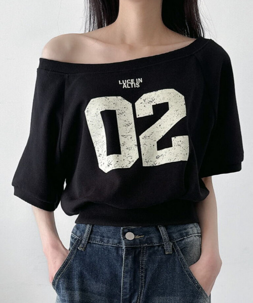 VIVID LADY(ビビッドレディー)の「ボートネック オフショルダー 2way 半袖 Tシャツ(Tシャツ/カットソー・レディース・ブラック/ライトグレー/ブラウン/オートミール・FREE)」の17枚目の写真