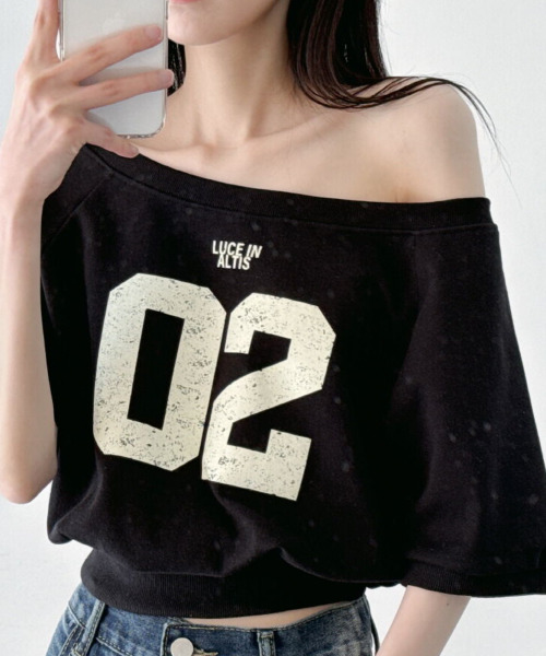 VIVID LADY(ビビッドレディー)の「ボートネック オフショルダー 2way 半袖 Tシャツ(Tシャツ/カットソー・レディース・ブラック/ライトグレー/ブラウン/オートミール・FREE)」の19枚目の写真