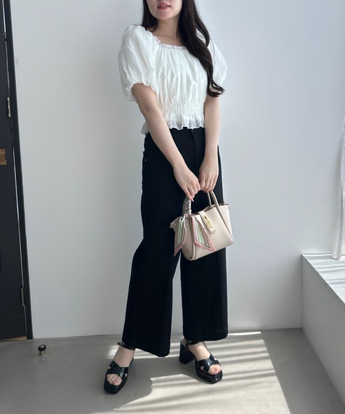 MISCH MASCH(ミッシュマッシュ)の「ワイドレッグデニムパンツ(デニムパンツ・レディース・ネイビー/ブラック・マルチサイズ)」の9枚目の写真