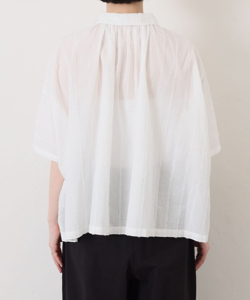 黒のストライプギャザーシャツ JOURNAL STANDARD LUXE（ジャーナルスタンダード ラックス）の