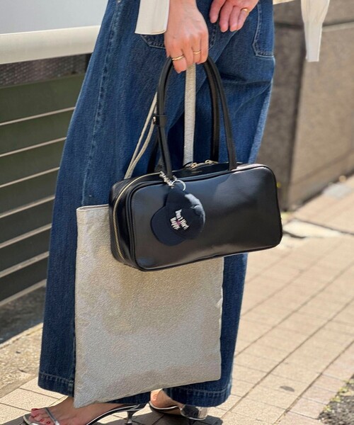 NOLLEY’S(ノーリーズ)の「横長スクエアボストンバッグ(ボストンバッグ・レディース・ボルドー/ブラック・FREE)」の7枚目の写真