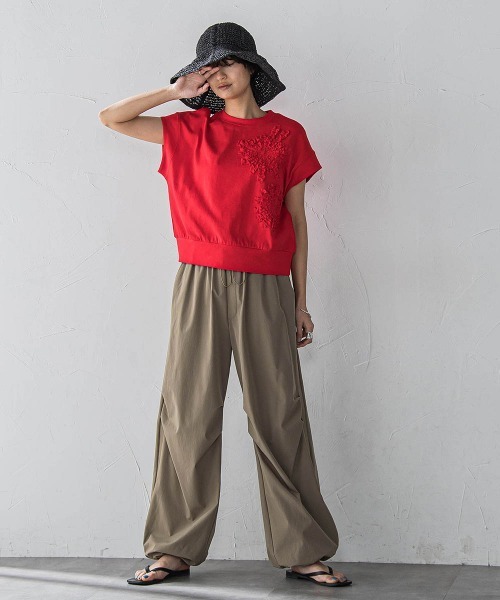 MAYSON GREY（メイソングレイ）の「フラワーモチーフフレンチスリーブプルオーバー≪手洗い可能≫（Tシャツ/カットソー・レディース・ライトグレー/ホワイト/レッド・M）」の18枚目の写真