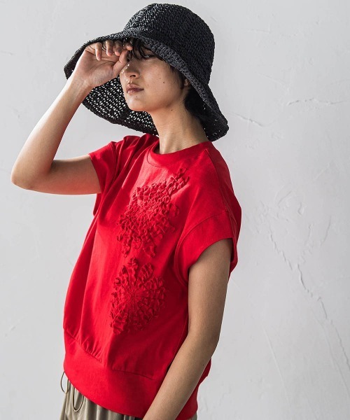 MAYSON GREY（メイソングレイ）の「フラワーモチーフフレンチスリーブプルオーバー≪手洗い可能≫（Tシャツ/カットソー・レディース・ライトグレー/ホワイト/レッド・M）」の14枚目の写真