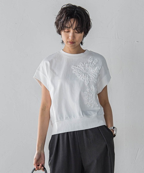 MAYSON GREY（メイソングレイ）の「フラワーモチーフフレンチスリーブプルオーバー≪手洗い可能≫（Tシャツ/カットソー・レディース・ライトグレー/ホワイト/レッド・M）」の19枚目の写真