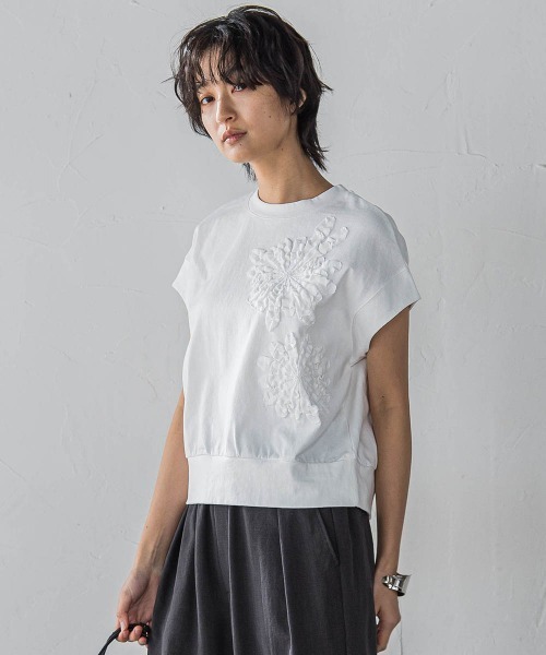 MAYSON GREY（メイソングレイ）の「フラワーモチーフフレンチスリーブプルオーバー≪手洗い可能≫（Tシャツ/カットソー・レディース・ライトグレー/ホワイト/レッド・M）」の20枚目の写真