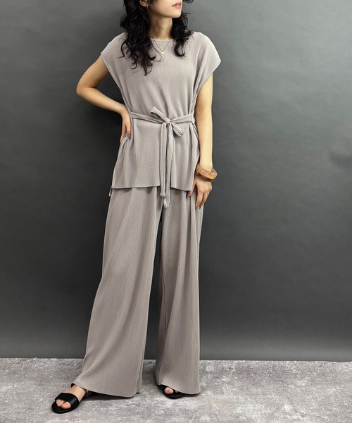 NICOLE white（ニコルホワイト）の「【セットアップ】プルオーバー×パンツ（ワンピース・レディース・グリーン/ブラック/グレー/ブルー・FREE）」の12枚目の写真