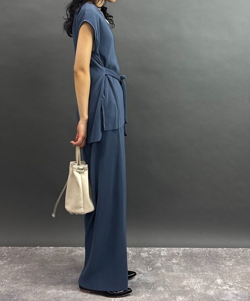 NICOLE white（ニコルホワイト）の「【セットアップ】プルオーバー×パンツ（ワンピース・レディース・グリーン/ブラック/グレー/ブルー・FREE）」の18枚目の写真