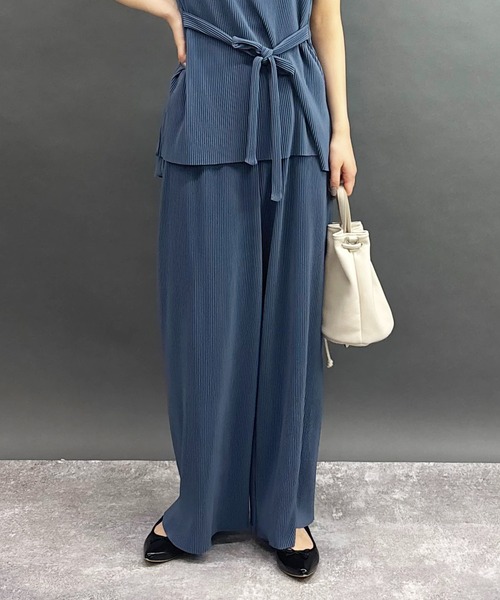 NICOLE white（ニコルホワイト）の「【セットアップ】プルオーバー×パンツ（ワンピース・レディース・グリーン/ブラック/グレー/ブルー・FREE）」の17枚目の写真