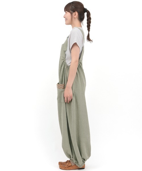 チチカカ（チチカカ）の「Orale! サルエル風サロペットパンツ（サロペット/オーバーオール・レディース・カーキ/ブラック・FREE）」の8枚目の写真