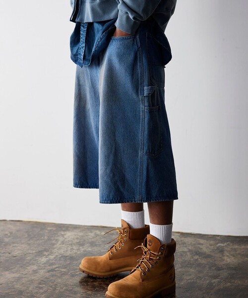 BEAMS(ビームス)の「ワイドストレート クォーターレングス ペインターデニム(その他パンツ・メンズ・グレー/ブルー・S/M/L/XL)」の1枚目の写真