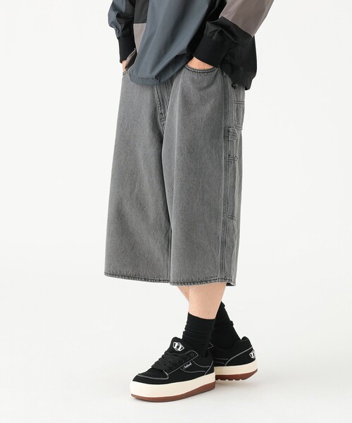 BEAMS(ビームス)の「ワイドストレート クォーターレングス ペインターデニム(その他パンツ・メンズ・グレー/ブルー・S/M/L/XL)」の22枚目の写真