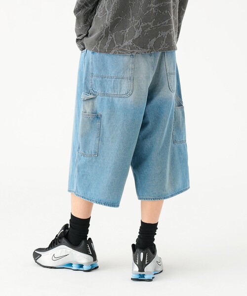 BEAMS(ビームス)の「ワイドストレート クォーターレングス ペインターデニム(その他パンツ・メンズ・グレー/ブルー・S/M/L/XL)」の8枚目の写真