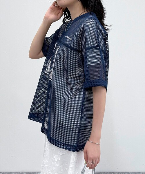 fredy emue（フレディエミュ）の「メッシュゲーミングTシャツ（Tシャツ/カットソー・レディース・チャコールグレー/ネイビー・38）」の18枚目の写真