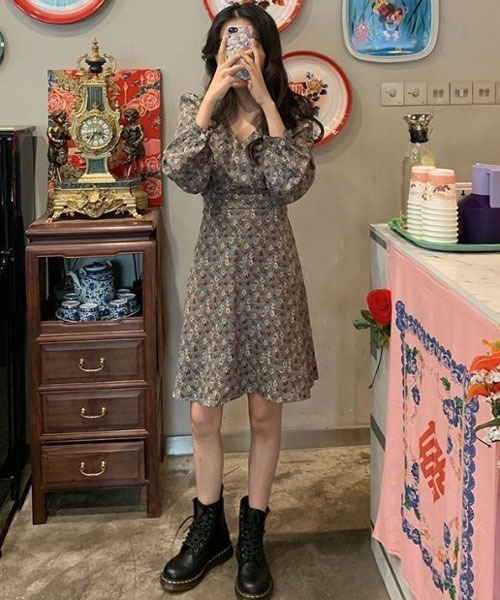 i-dare（アイディア）の「【i-dare】 花柄  長袖 カシュクール ミニ丈 ワンピース（ワンピース・レディース・レッド/ブルー・MEDIUM/LARGE/X-LARGE）」の3枚目の写真