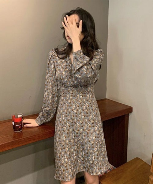 i-dare（アイディア）の「【i-dare】 花柄  長袖 カシュクール ミニ丈 ワンピース（ワンピース・レディース・レッド/ブルー・MEDIUM/LARGE/X-LARGE）」の4枚目の写真