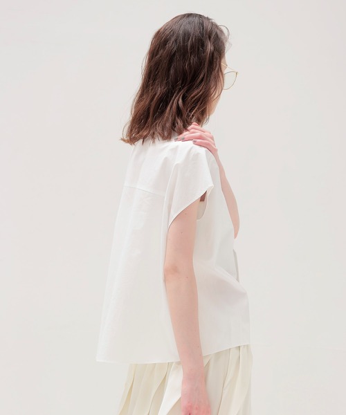 DRESSLAVE(ドレスレイブ)の「big bow tie blouse(ビッグボウタイブラウス)(シャツ/ブラウス・レディース・ライトブルー/ホワイト・38)」の4枚目の写真