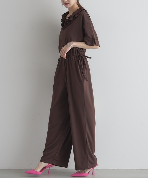 &. NOSTALGIA（アンドドットノスタルジア）の「【ZOZO限定】フリルカラーオールインワン（つなぎ/オールインワン・レディース・ブラック/ブラウン・FREE）」の4枚目の写真