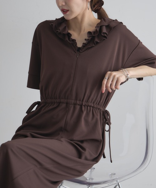 &. NOSTALGIA（アンドドットノスタルジア）の「【ZOZO限定】フリルカラーオールインワン（つなぎ/オールインワン・レディース・ブラック/ブラウン・FREE）」の9枚目の写真