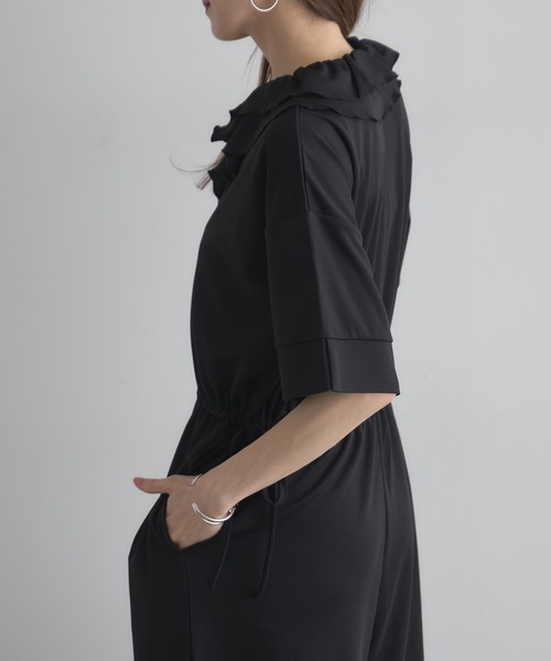 &. NOSTALGIA（アンドドットノスタルジア）の「【ZOZO限定】フリルカラーオールインワン（つなぎ/オールインワン・レディース・ブラック/ブラウン・FREE）」の15枚目の写真