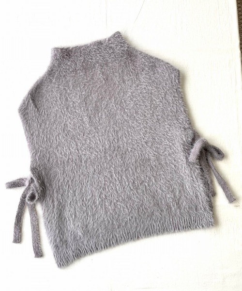 Q（キュー）の「フェザーヤーンベスト（ベスト・レディース・グレー・MEDIUM）」の16枚目の写真