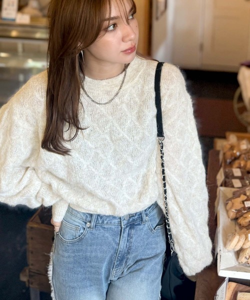 mily bilet(ミウィビレット)の「【mily bilet】ふんわり立体感で冬コーデを格上げ◎プレート使いポコポコミックスニットプルオーバー(ニット/セーター・レディース・パープル/レッド/チャコールグレー/アイボリー・X-LARGE/SMALL/MEDIUM/LARGE)」の6枚目の写真