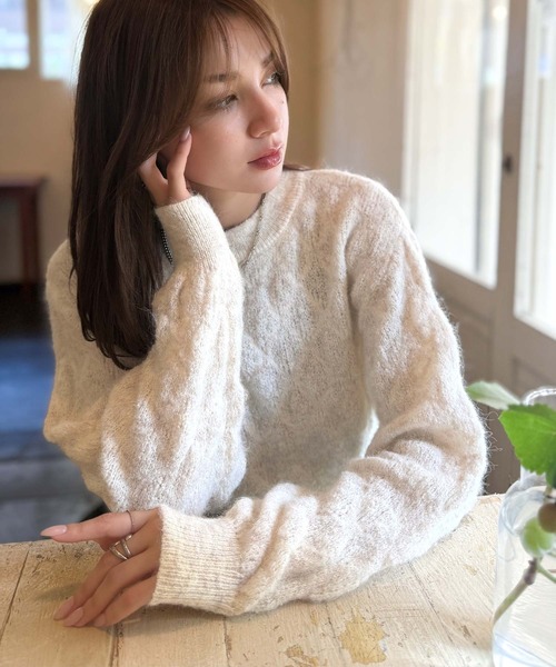 mily bilet(ミウィビレット)の「【mily bilet】ふんわり立体感で冬コーデを格上げ◎プレート使いポコポコミックスニットプルオーバー(ニット/セーター・レディース・パープル/レッド/チャコールグレー/アイボリー・X-LARGE/SMALL/MEDIUM/LARGE)」の11枚目の写真