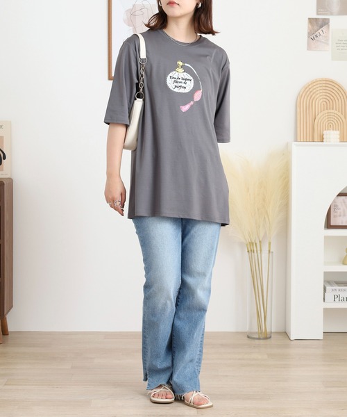 ブローディア BRODIAEA パフュームプリント半袖Tシャツ （パープル） ブローディア BRODIAEA パフュームプリント半袖Tシャツ